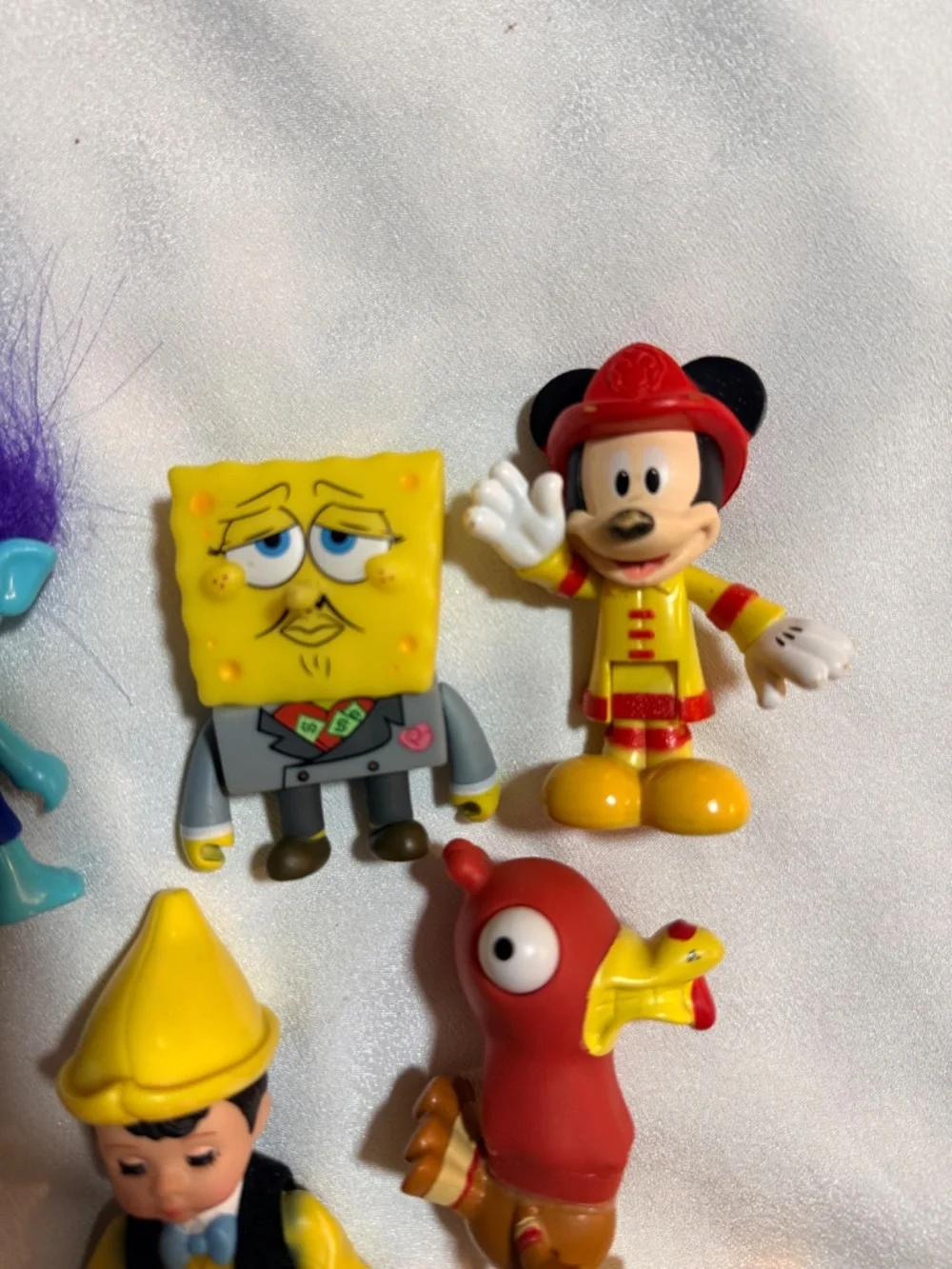 11pc Mixed Character Figure Lot Disney SpongeBob Minion